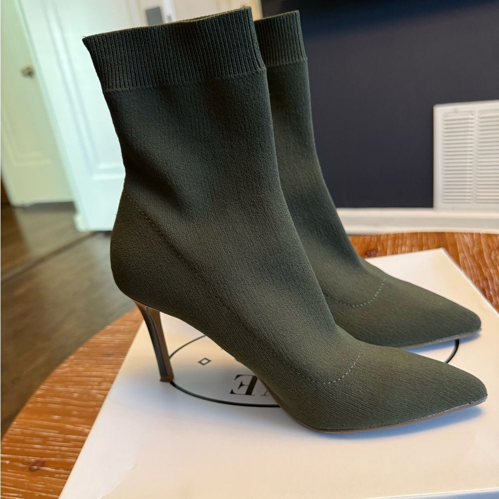 Steve Madden “Claire” Bootie. Olive green. Great condition!